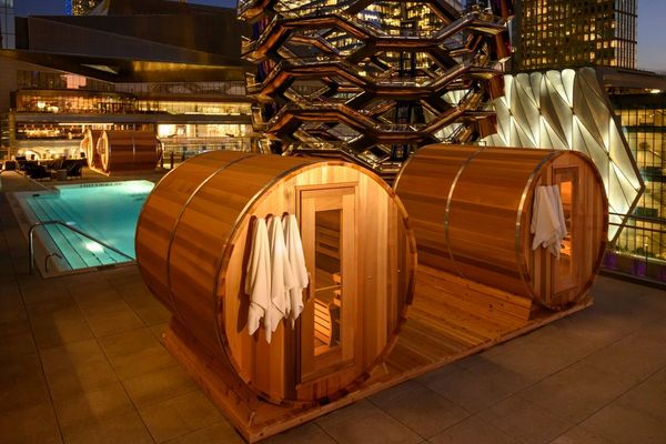 equinox-hotels-Outdoor-Pool-Barrel-Saunas.jpg