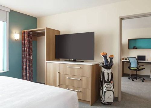 Home2 Suites by Hilton Mesa Longbow room details.jpg