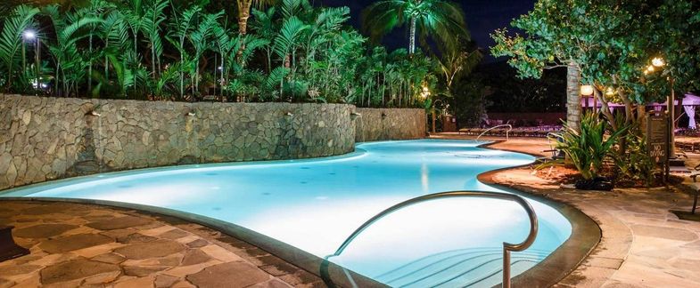 Aulani adult pool.jpg