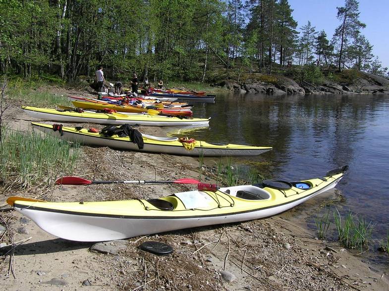 jarvisydan-hotel-summer-activities-Canoeing2.jpg