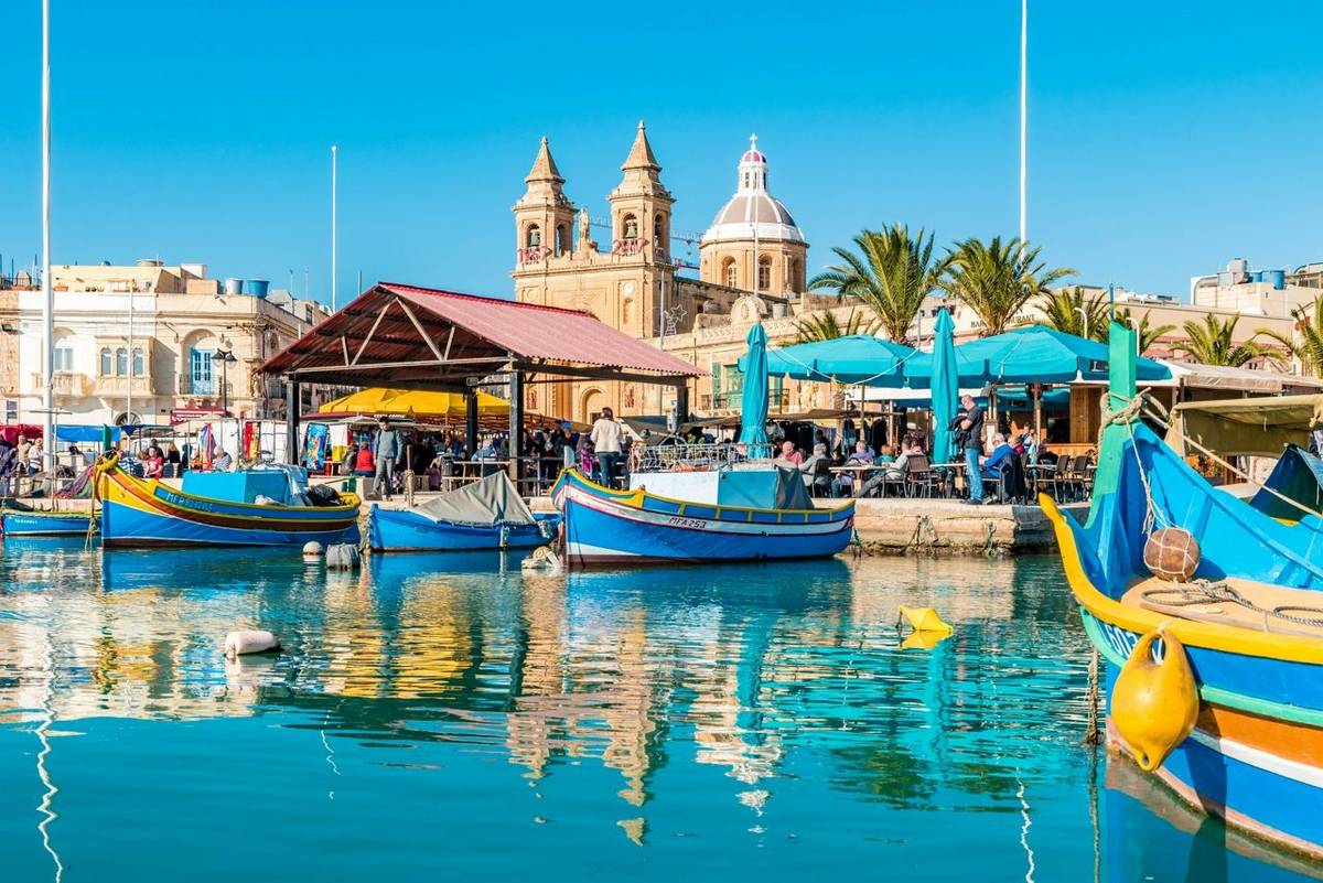 Marsaxlokk Traditional Maltese Boat (Luzzu).jpg