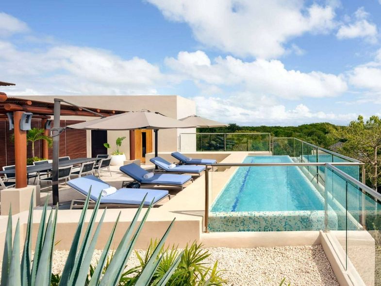 Fairmont Mayakoba suite plunge pool.jpg