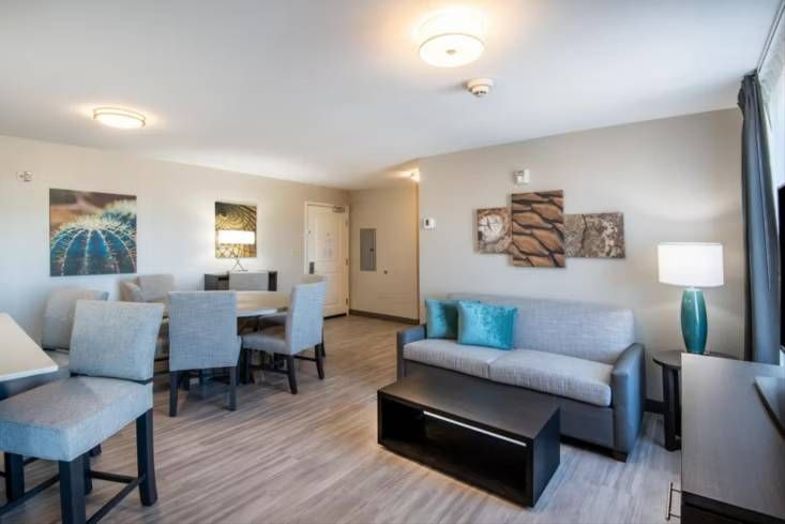 Staybridge Suites Scottsdale – Talking Stick living area.jpg