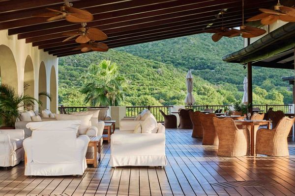 canouan-estate-resort-Bellinis.jpg
