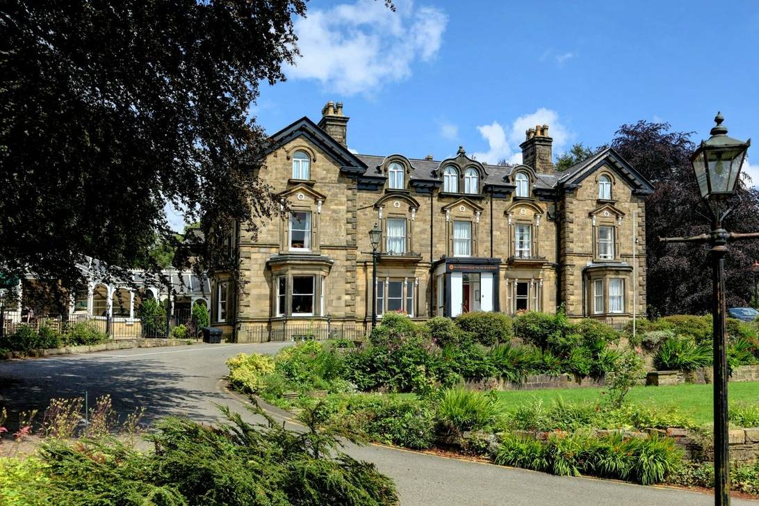 Lee Wood Hotel