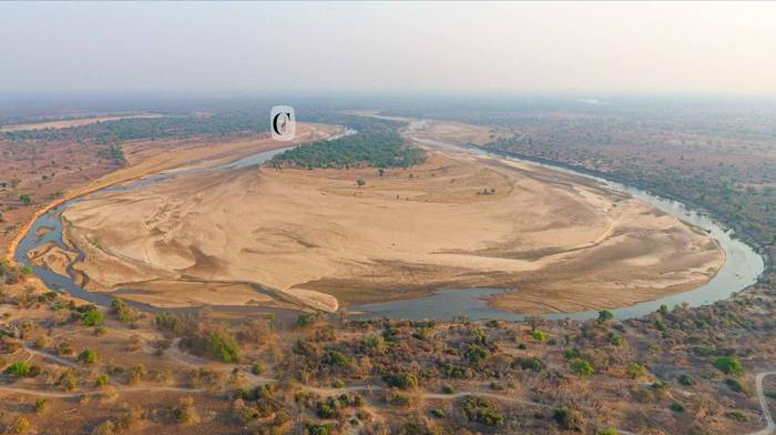 Chikunto Big Bend Site, Luangwa River, Sept, Logo - Copy.jpg