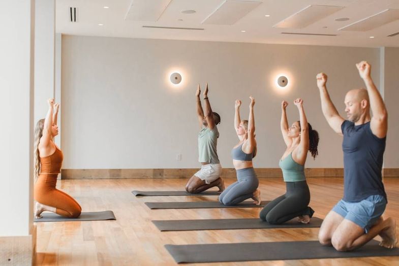 1 Hotel Hanalei Bay yoga.jpg