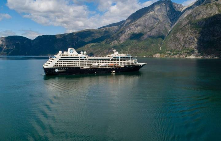 Azamara-Pursuit.jpg Azamara-Pursuit.jpg