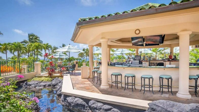 Grand Hyatt Kauai Resort & Spa bar.jpg