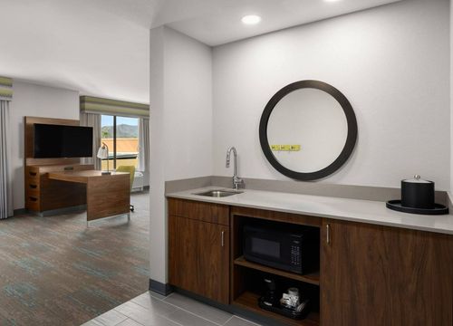 Hampton Inn Carefree wet bar.jpg
