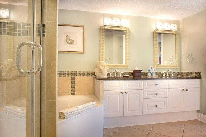 Club Wyndham Panama City Beach bathroom