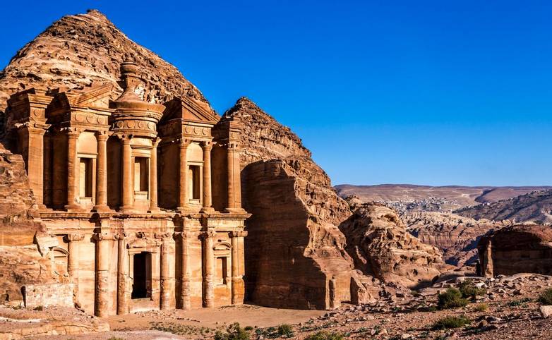 Jordan - Petra - AdobeStock_102727498.jpeg