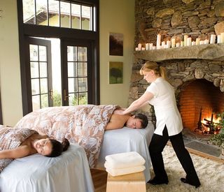 winviann-farm-spa-massage-treatment.jpg