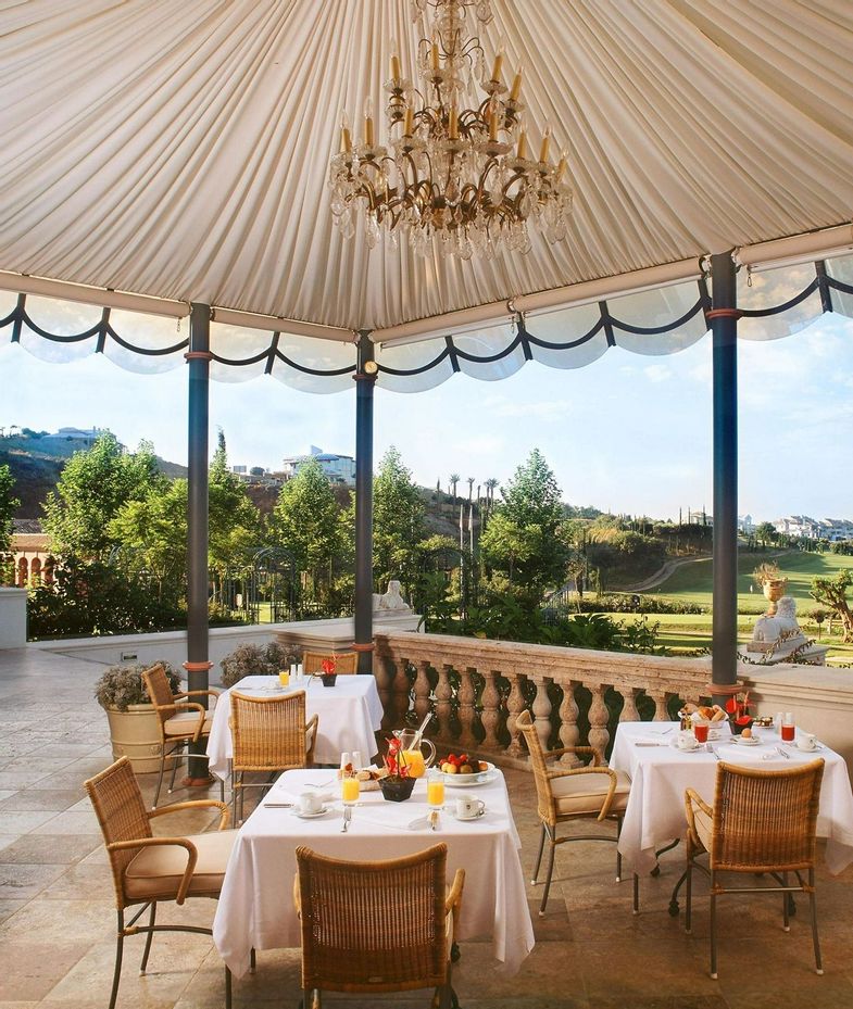 Anantara Villa Padierna Palace Benahavis Marbella Resort-Restaurant.jpg