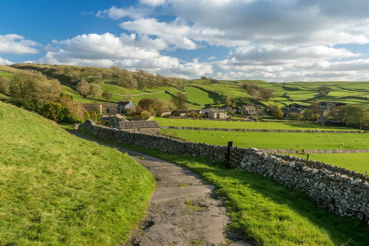 Footpath in Yorkshire Dales