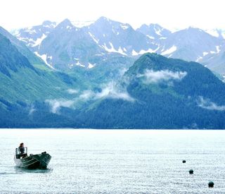 seward-alaska-drew-farwell-unsplash.jpg