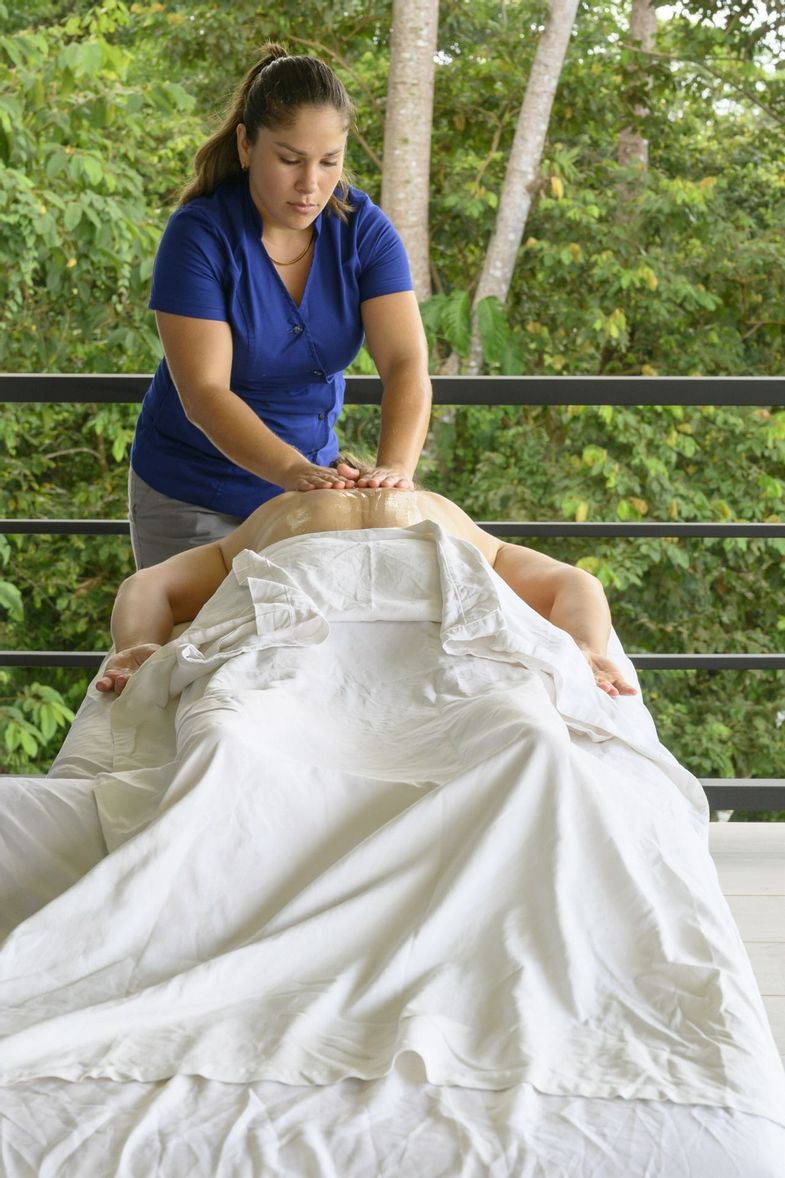 lapazul-retreat-massage.jpg