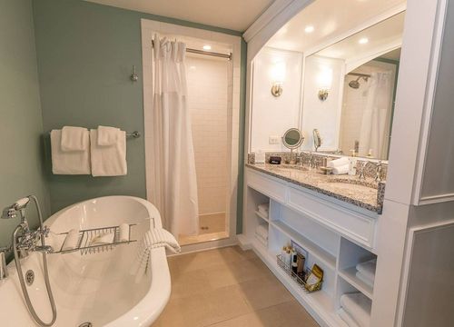 Mirbeau Rhinebeck bathroom.jpg