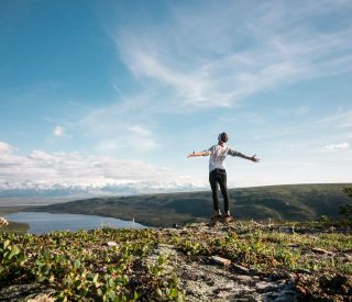 intrepid-walk-denali-national-park-visitor-center-steve-halama-unsplash.jpg