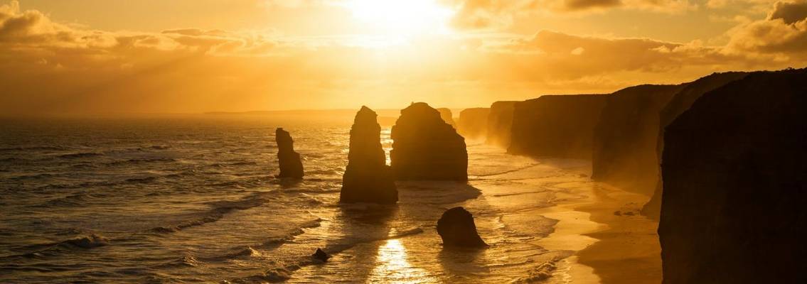 Twelve Apostles, Australia Shutterstock 117853093