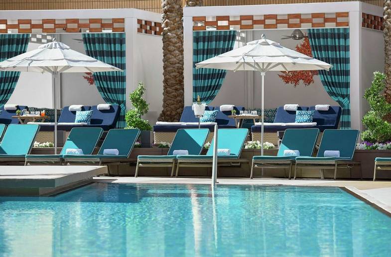 Waldorf Astoria Las Vegas-Pool (1).jpg