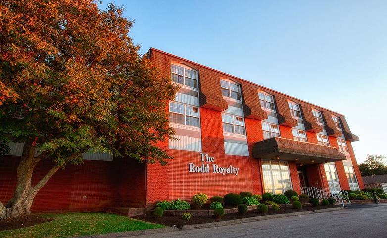 Rodd Royalty exterior.jpg