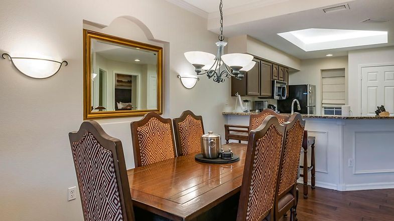 Grande Villas at World Golf Village kitchen dining area.jpeg