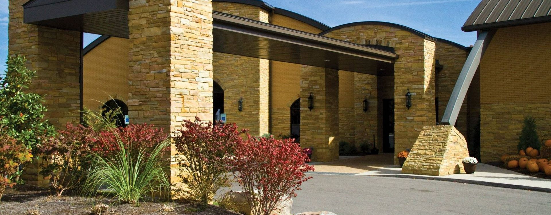 Club Wyndham Resort At Fairfield Glade drive thru