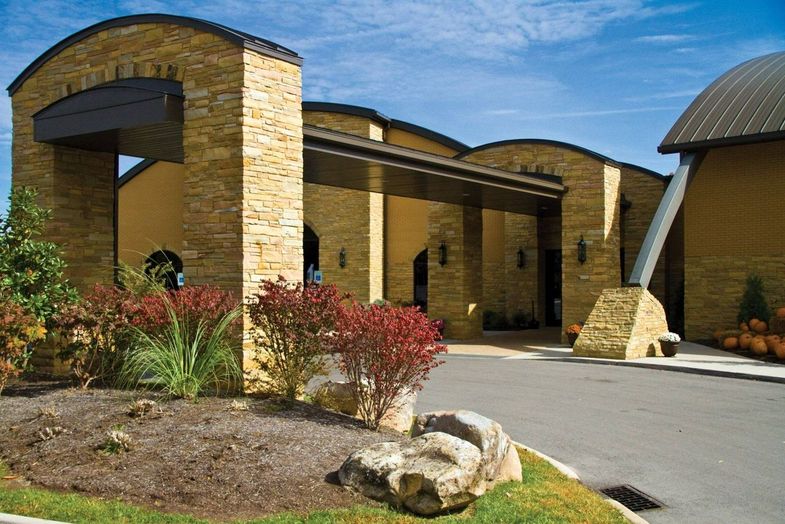Club Wyndham Resort At Fairfield Glade drive thru