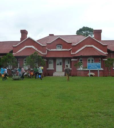 Colonial residence