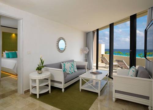 Meliá-Hotels-Paradisus-Cancun-Royal-Service-Room-1.jpg