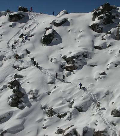Final ascent to Goeche La (5,000m)