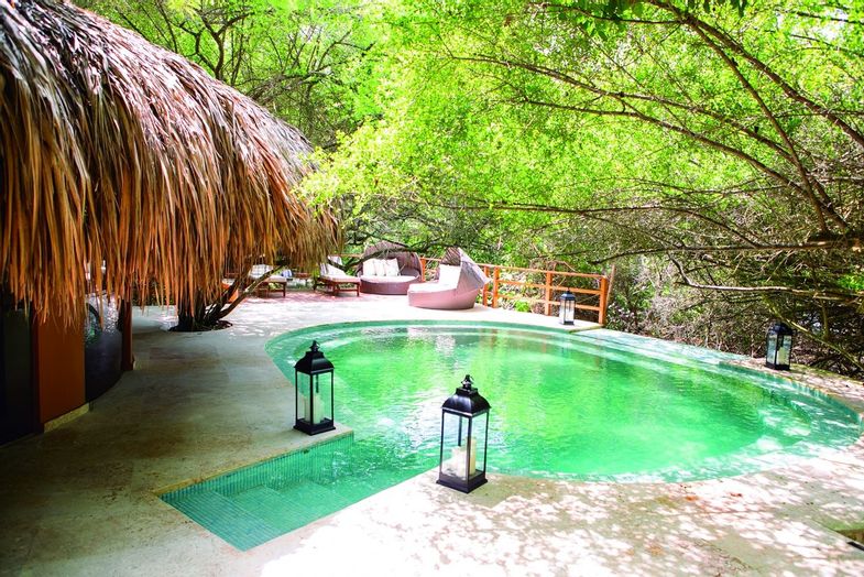 Hotel Las Islas pool.jpg