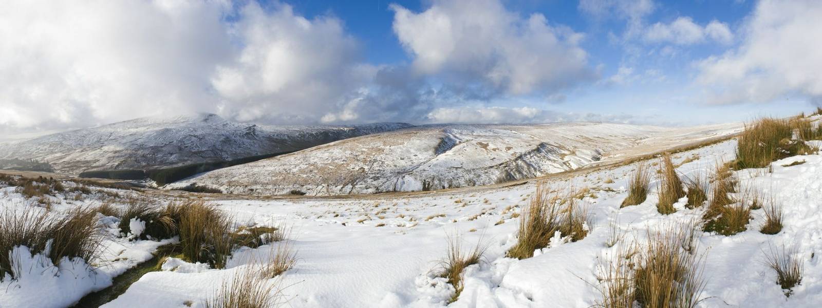 Snow covered mountains, Brecon Beacons, Wales, UK