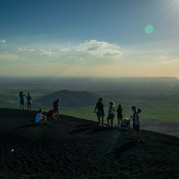 Nicaragua hiking cerro negro ben-turnbull-unsplash.jpg