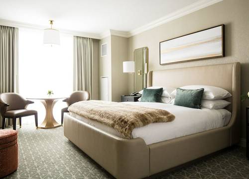 delamar-hotel-west-hartford-Deluxe-King-guest-room.jpg