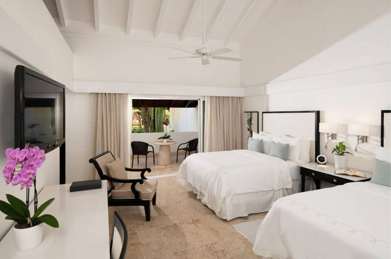 casa de campo resort queen with balcony.jpg