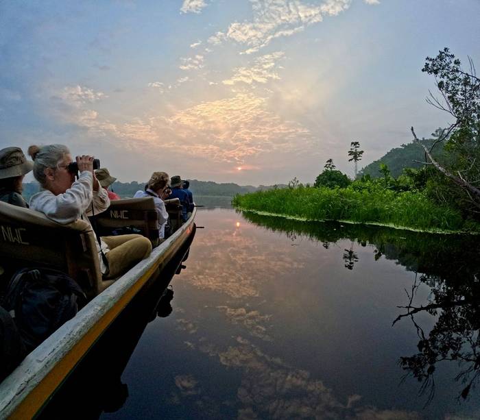 Napo lake © Dan Lay