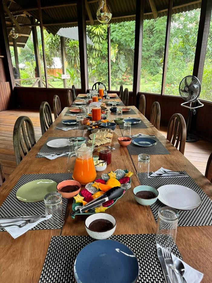 Lago Soledad - Breakfast Table.jpeg