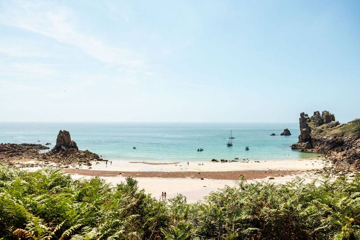 11066 Beauport bay.jpg