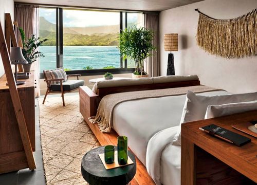 1 Hotel Hanalei Bay guest room 1.jpg