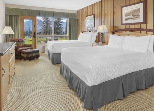Fairmont Hot Springs Resort classic-two-connecting-bedrooms_wide.jpg