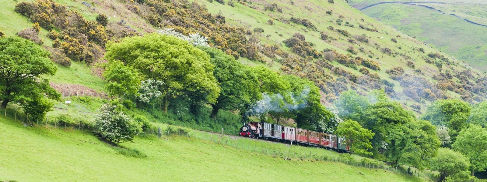 Southern Snowdonia - Dolgellau - Walking with Sightseeing - AdobeStock_59432755.jpeg