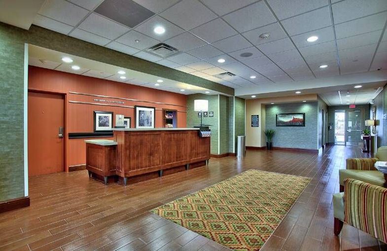Hampton Inn & Suites Scottsdale at Talking Stick lobby.jpg