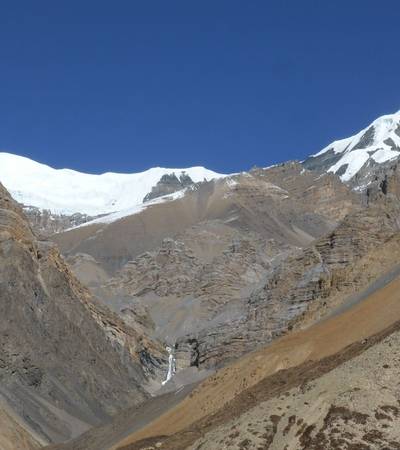 Lapse Khola valley heading towards Teri La (5,595m)