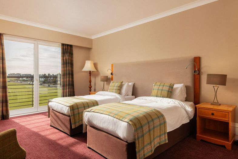 The Carnoustie Golf Hotel twin 2.jpg