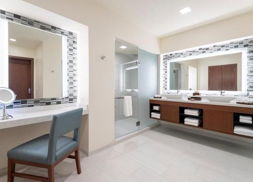 Resorts World Catskills - Alder Hotel Bathroom.jpg
