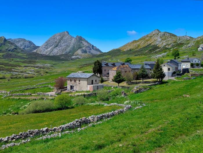 Santa Maria del Puerto village, Somiedo Natural Park, Asturias, Spain shutterstock_2634914455.jpg