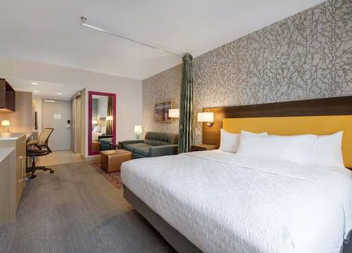 Home2 Suites by Hilton Las Vegas southwest king 3.jpg