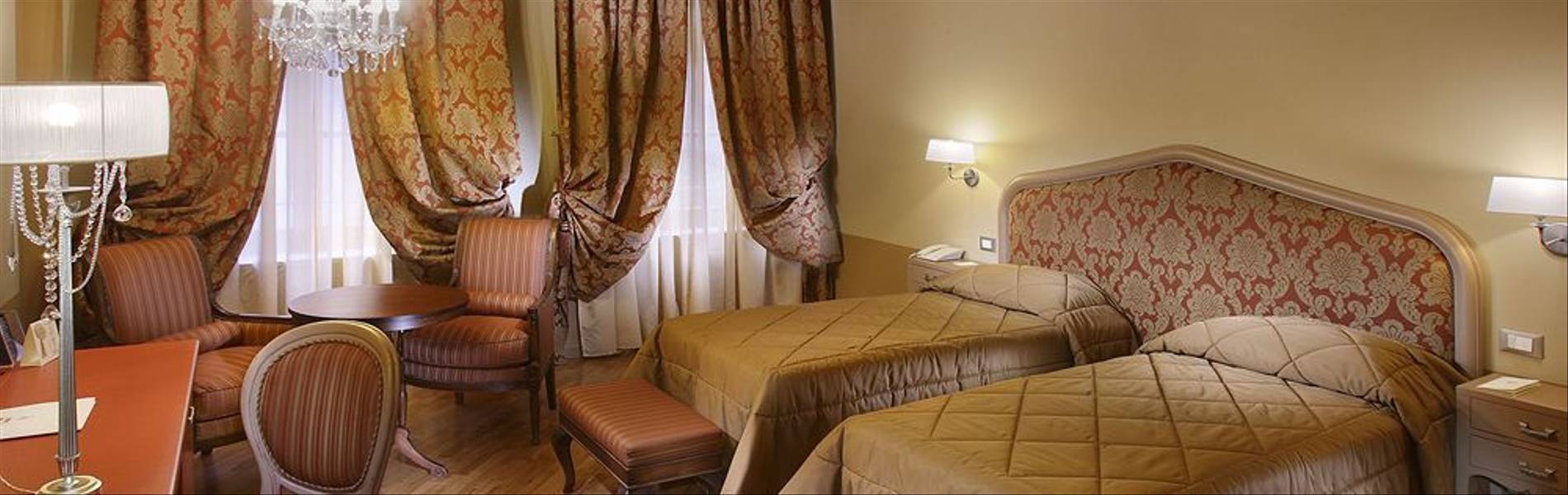 09-Hotel San Luca Palace.jpg